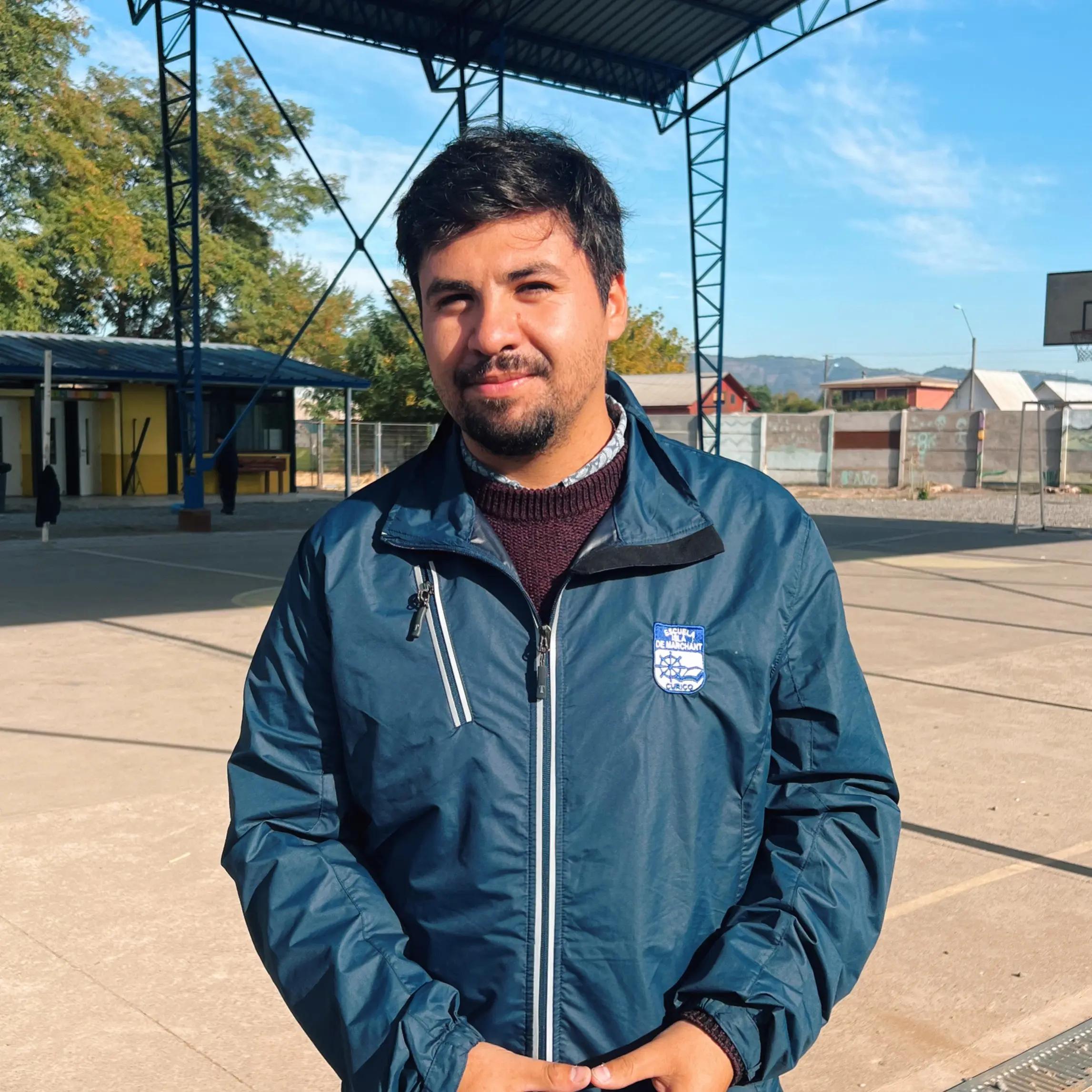 Profesor Hans Contreras